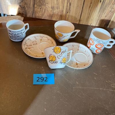 Cups Saucers & Mugs
