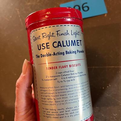 Texaco Oil tin & Calumet Baking Soda Tin
