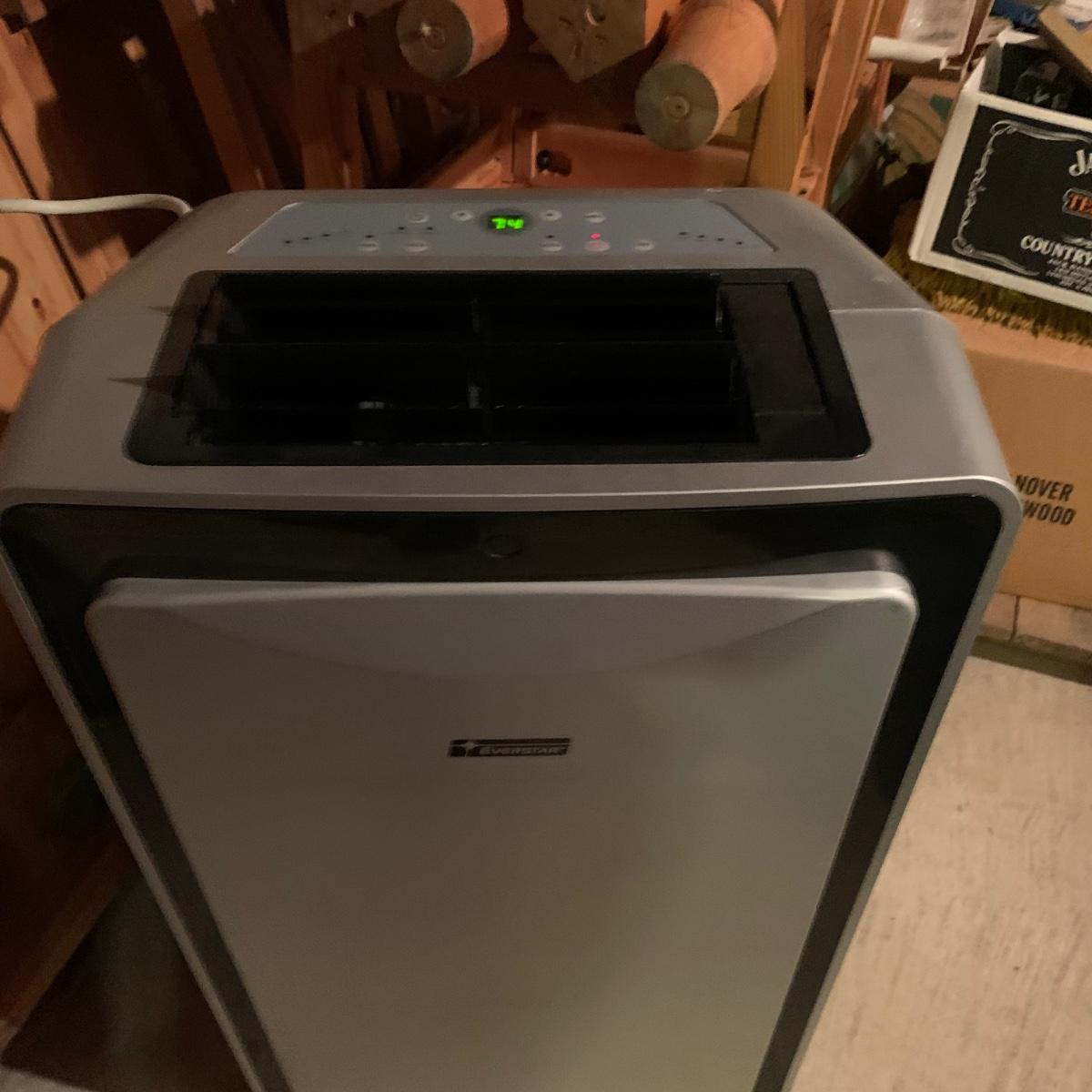 Lot 500R Everstar Roller Floor Portable Air Conditioner Model MPM2