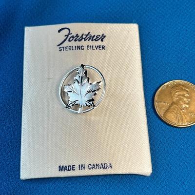 TWO-TONE STERLING SILVER OPENWORK MAPLE LEAF PIN MADE IN CANADA