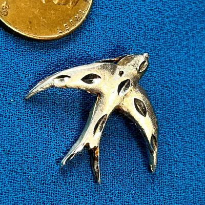 SILVER? INCISED FLYING BIRD CHARM/PENDANT