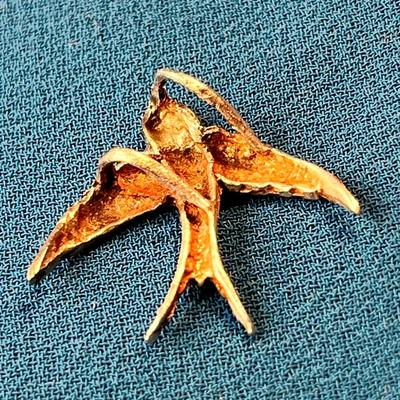 SILVER? INCISED FLYING BIRD CHARM/PENDANT