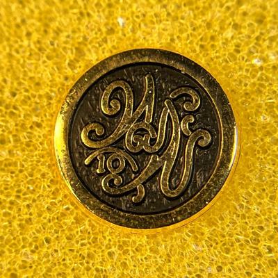 NEW IN BOX WEIGHT WATCHERS ENAMELED LAPEL PIN