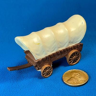 CUTE PLASTIC COVERED WAGON FIGURAL