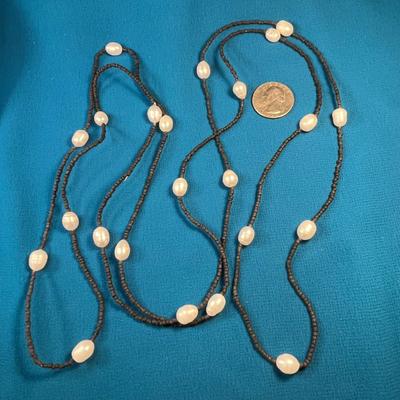 REAL NATURAL PEARLS WITH TINY BLACK STONE BEADS NECKLACE