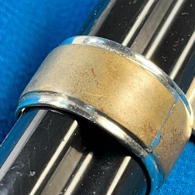 BRASS ON SILVER? BAND RING 