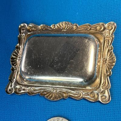 LITTLE FANCY SILVERTONE PIN/EARRING TRAY