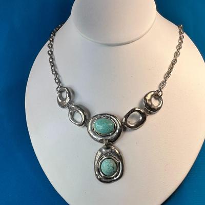 MODERN STYLE SILVERTONE, TURQUOISE INSETS NECKLACE