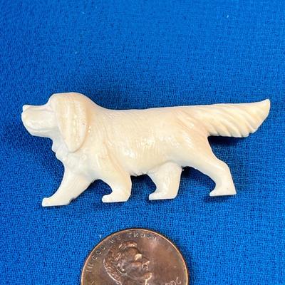 CARVED BONE? POINTER DOGGIE PIN