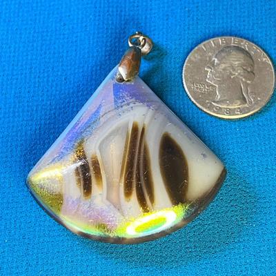 UNUSUAL ARTSY GLASS? STONE? PENDANT WITH CENTER OF TINY OPALESCENT CRYSTALS
