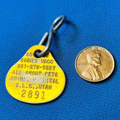 2002 RABIES VACCINATION DOG TAG 