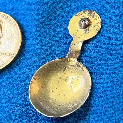 VINTAGE RED CROSS HIGH SCHOOL PIN