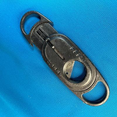 BLACK CIGAR CUTTER GUILLOTINE TOOL