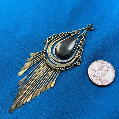 PRETTY INDIA INFLUENCED STONE INSET DANGLY NECKLACE PENDANT