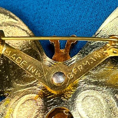 BEAUTIFUL GOLDEN BUTTERFLY PIN  MADE IN GERMANY