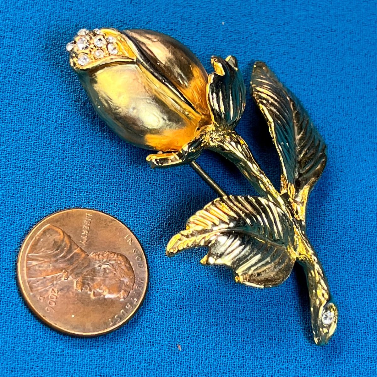 SHINY GOLDTONE FLOWER BUD PIN WITH RHINESTONE CENTER | EstateSales.org
