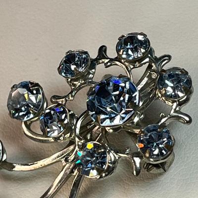 PALE BLUE RHINESTONE PIN