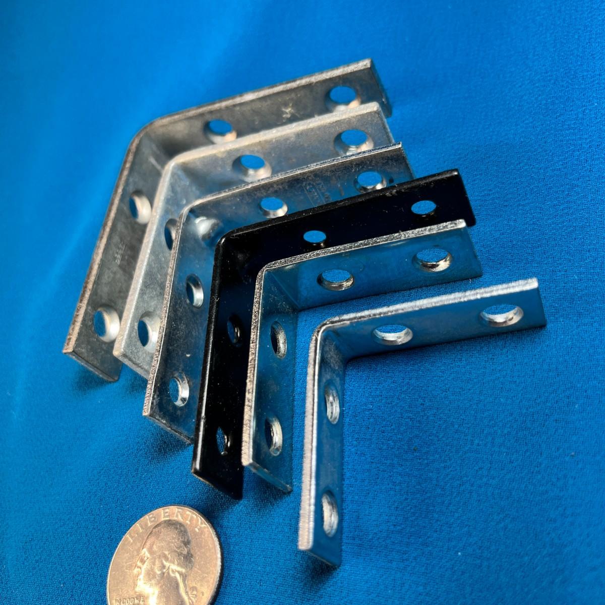 GROUP OF 6 ASSORTED CORNER BRACKETS | EstateSales.org