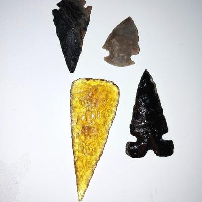 NICE VARIETY OF ARROWHEADS