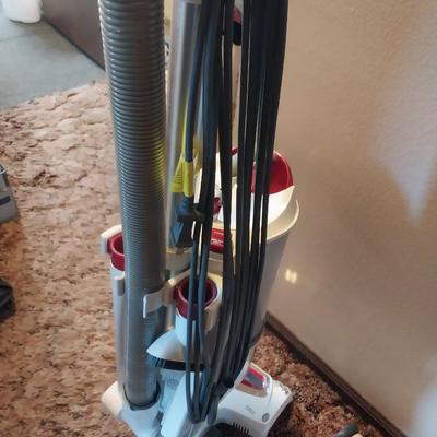 LIKE NEW SHARK ROTATOR VACUUM WITH ATTACHMENTS