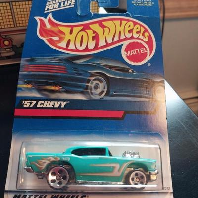 HOT WHEELS '57 CHEVY, DINER TIN AND ANOTHER CAR