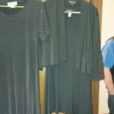 LADIES DRESS AND CASUAL CLOTHES SIZE MED & LARGE