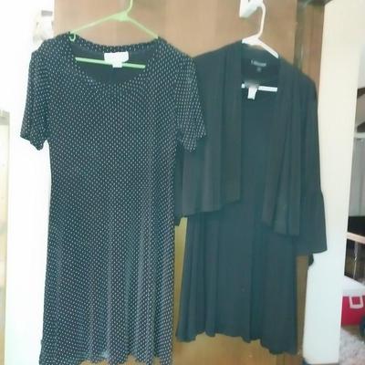 LADIES DRESS AND CASUAL CLOTHES SIZE MED & LARGE