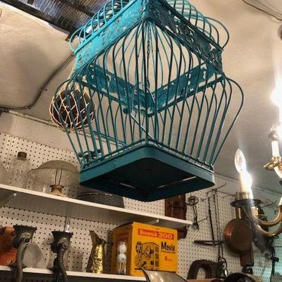 Sale Photo Thumbnail #4: Vintage bird cage