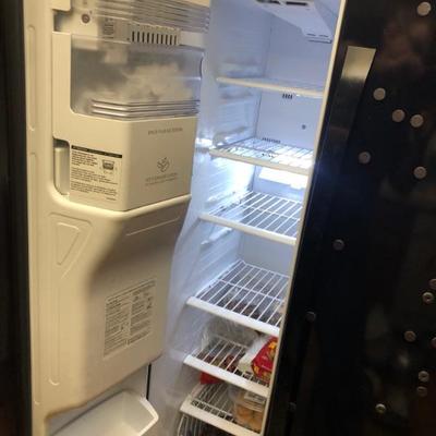 Kenmore Elite Refrigerator Side by Side Black $900