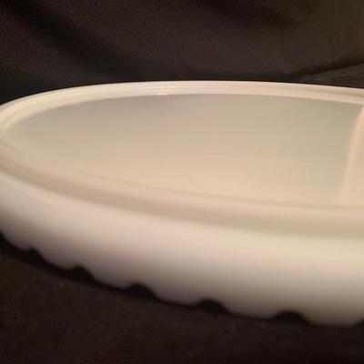 Ritter Company Scalloped Milk Glass Dental Instrument Tray (B2-KW)
