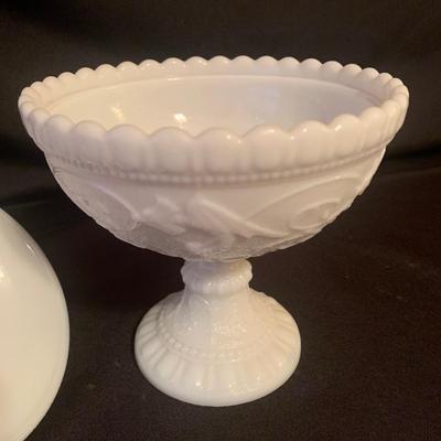 Portieux Dragon-pattern Milk Glass Candy Dish (B2-KW)
