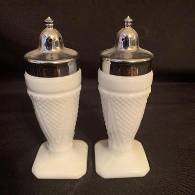 Milk Glass Compote Bowls, Candy Dishes, & More incl Westmoreland, Fenton, & More (B2-KW)