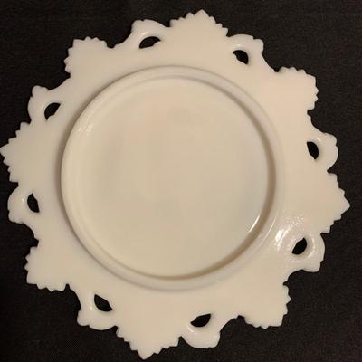 Indiana Glass Co. Milk Glass plus More (B2-KW)