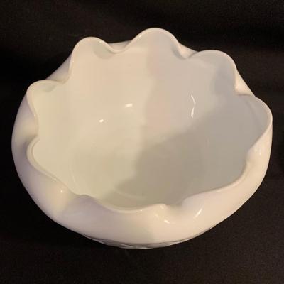 Indiana Glass Co. Milk Glass plus More (B2-KW)