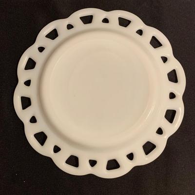 Indiana Glass Co. Milk Glass plus More (B2-KW)