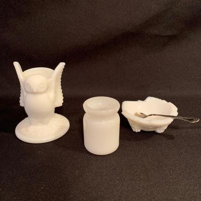Indiana Glass Co. Milk Glass plus More (B2-KW)