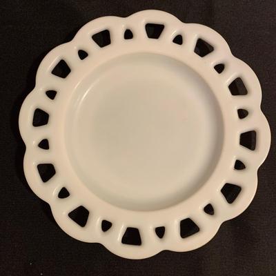 Indiana Glass Co. Milk Glass plus More (B2-KW)