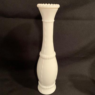 Indiana Glass Co. Milk Glass plus More (B2-KW)
