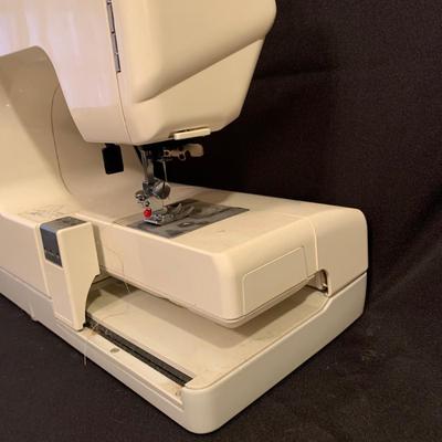 Janome Memory Craft 5000 Sewing Machine (B2-KW)