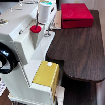Bernina Record 830 Sewing Machine With Stand, Case, Light and Accessory Box 