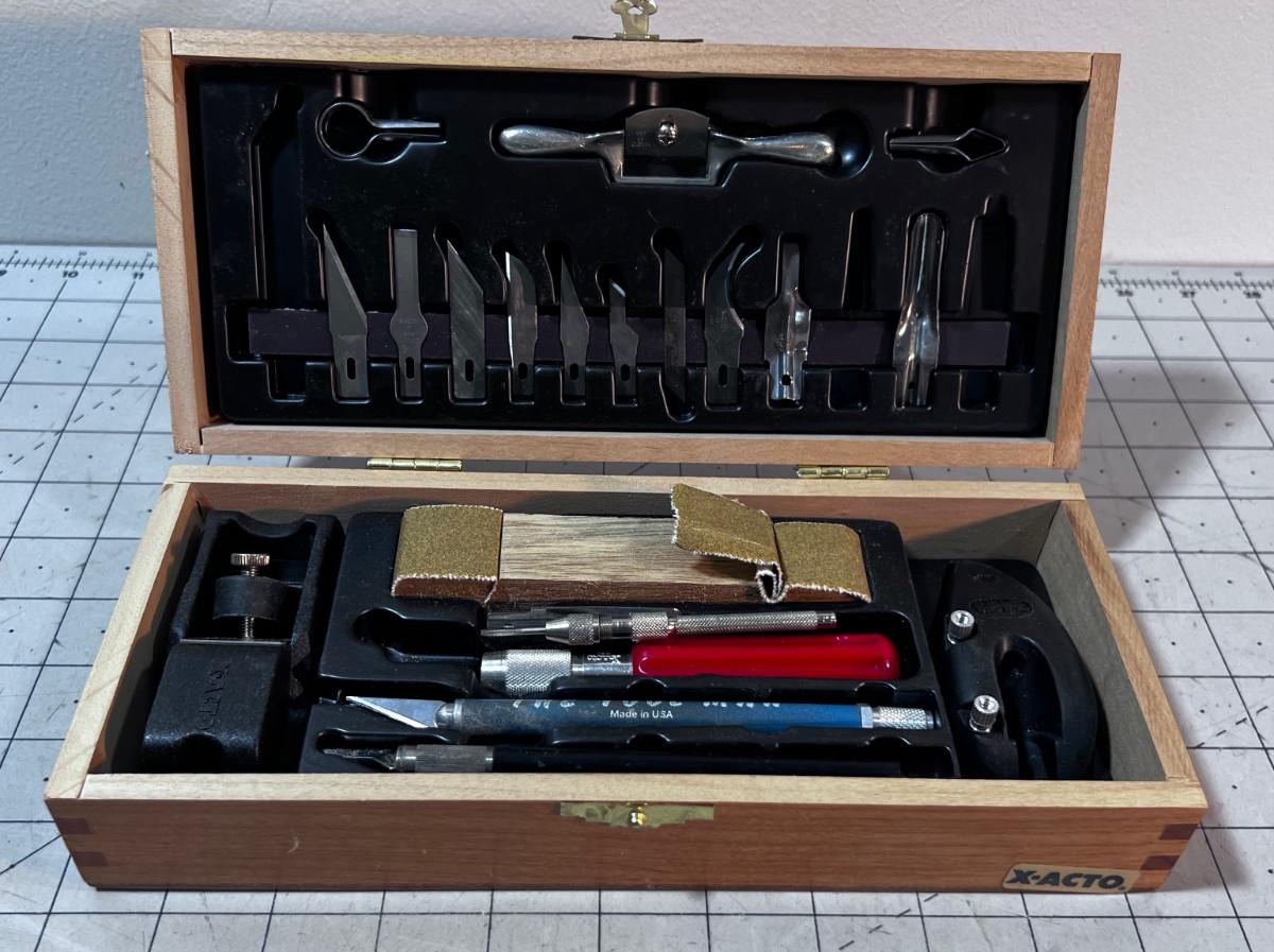 Exacto X-ACTO Wood Carver Set in Box