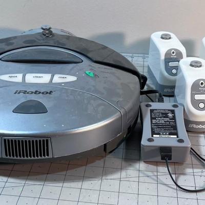 ROOMBA I-Robot Vacuum Cleaner with Charging Station and 4 perimeter Posts? 