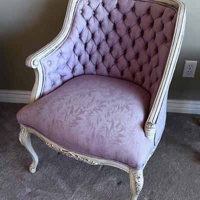 Pink Diamond Tufted Chair 