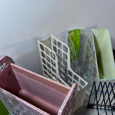 6 pieces of Magazine Holders and or Organizers 