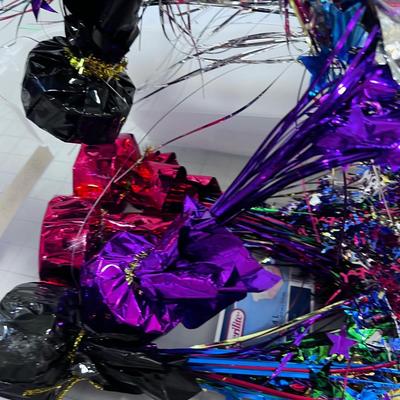 Party Sparkle Centerpieces or Balloon Holders (11) plus tub