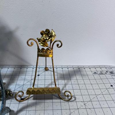 Easel Frame Holders 