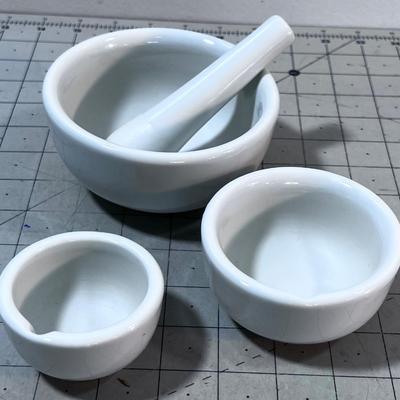 Mortar and Pestel set (3) Bowls plus 