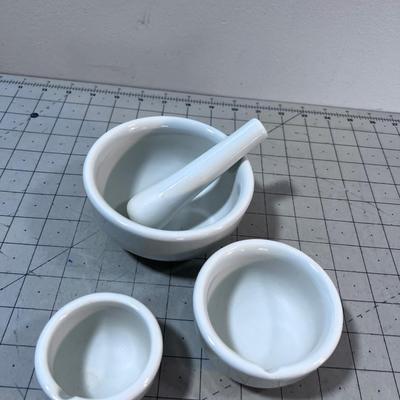 Mortar and Pestel set (3) Bowls plus 