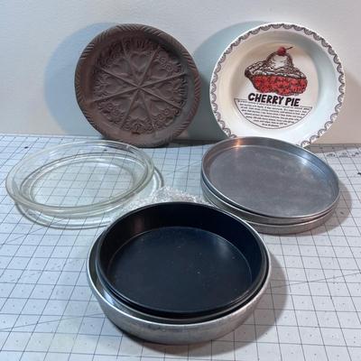 Cake & Pie Pans 