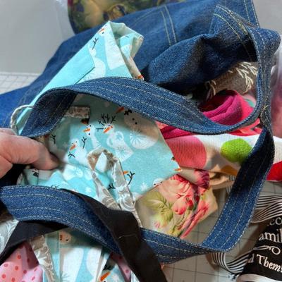 Linens: Aprons, Linen Napkins and Dish Clothes 